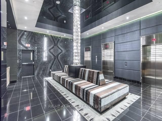 290 W Adelaide St 1310