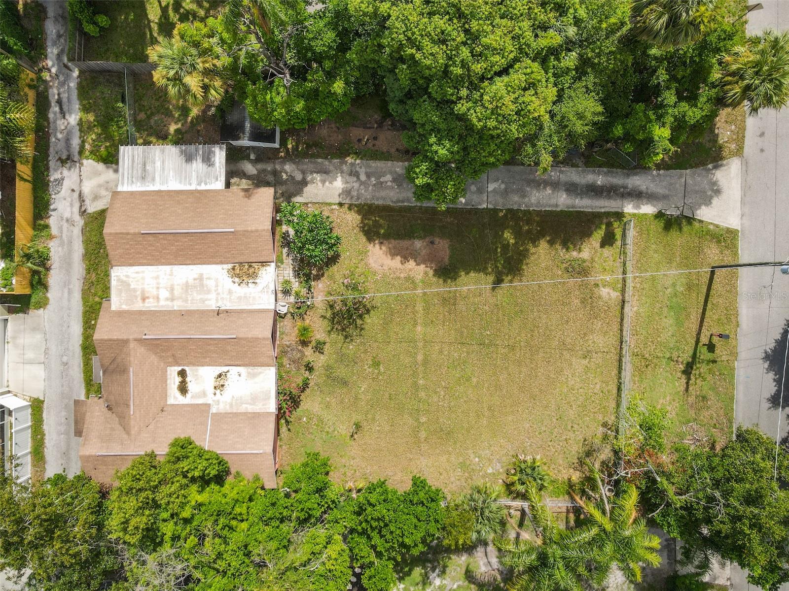 1008 E Comanche Avenue