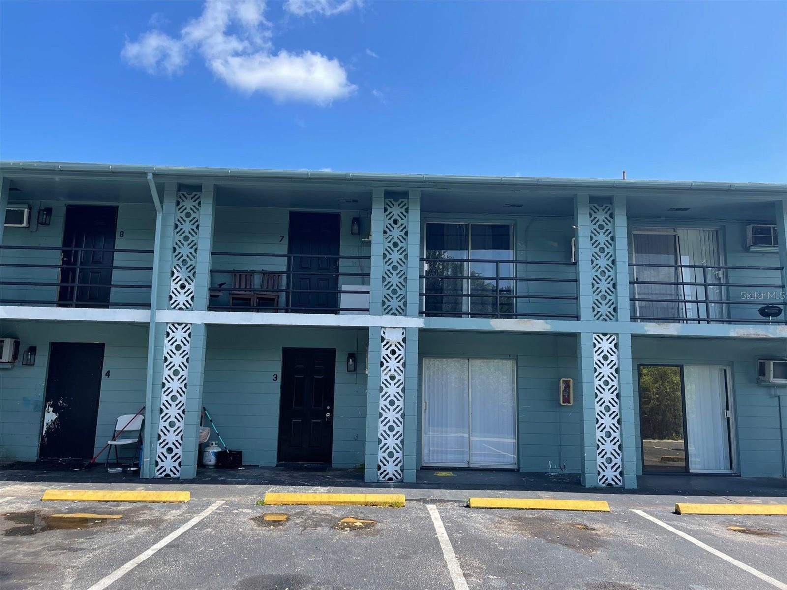 1343 W Point Drive 01