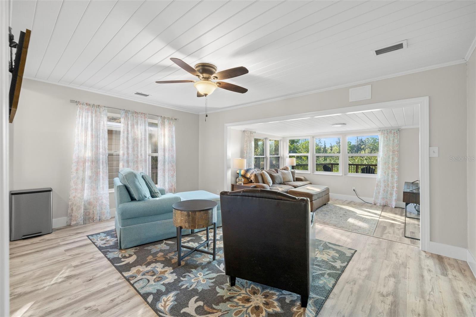 21400 Lake Sharon Drive