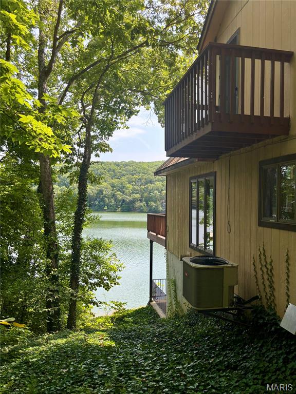 13 Cove Trail