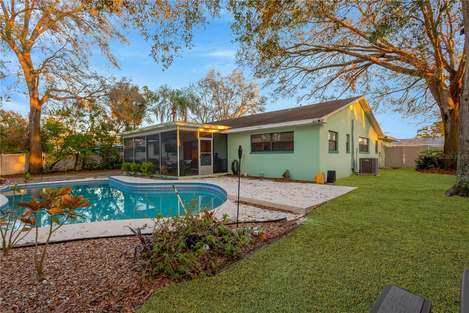 1710 Orange Hill Way