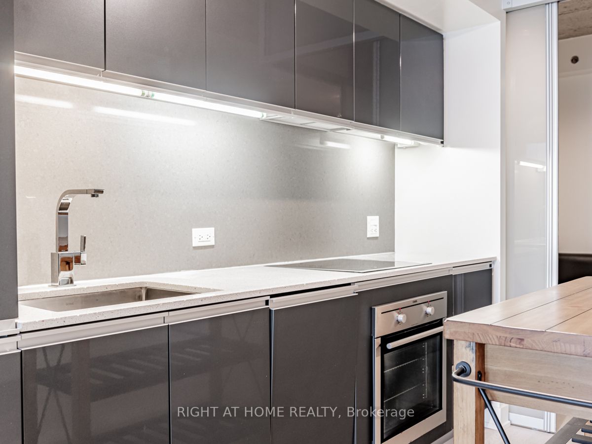 20 Gladstone Ave 602