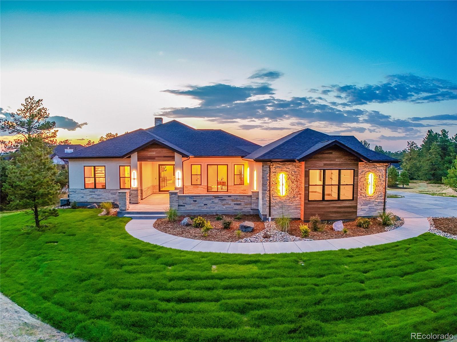 1555 Arrowpoint Court