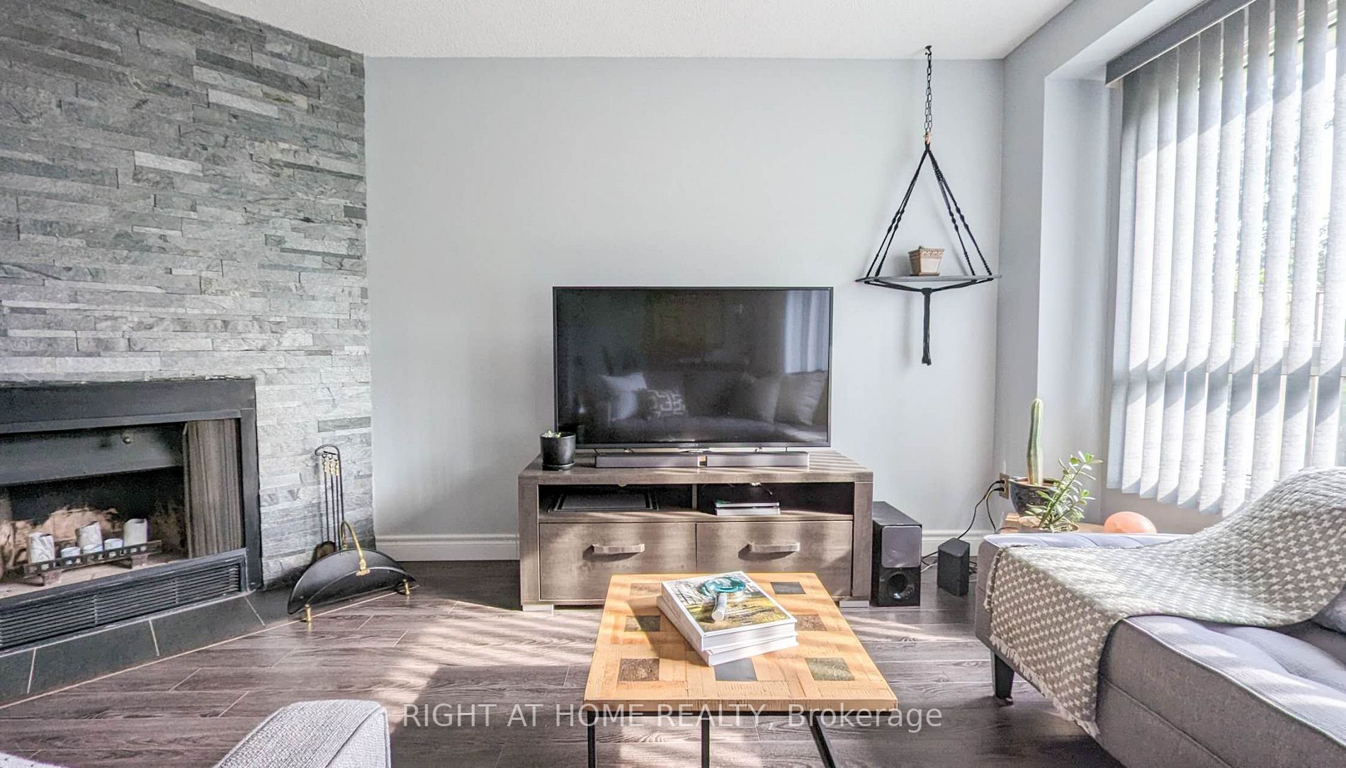 3125 W Fifth Line 76