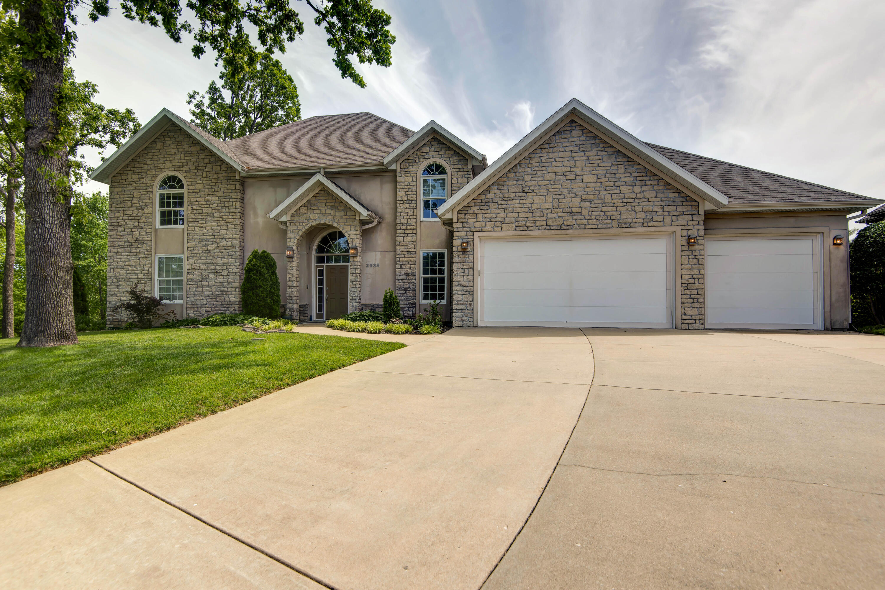 2938 W Oakhaven Lane