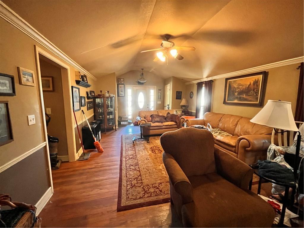 22 U Lake Shore Drive