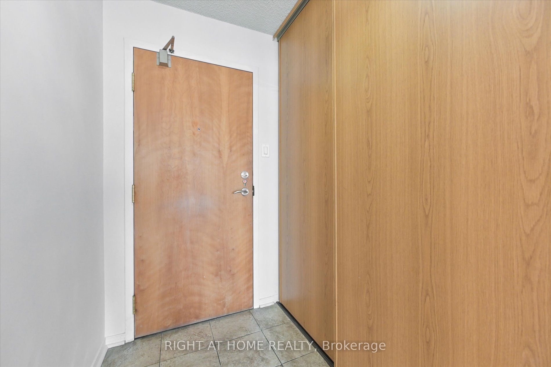 350 W Rathburn Rd 1107