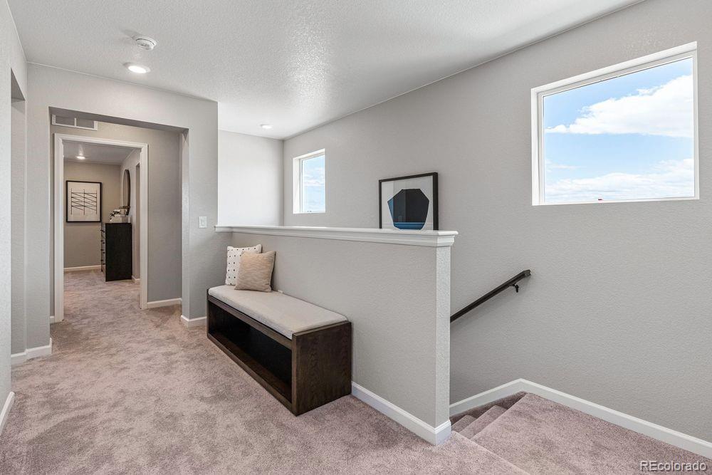 2038 Wagon Wheel Aly