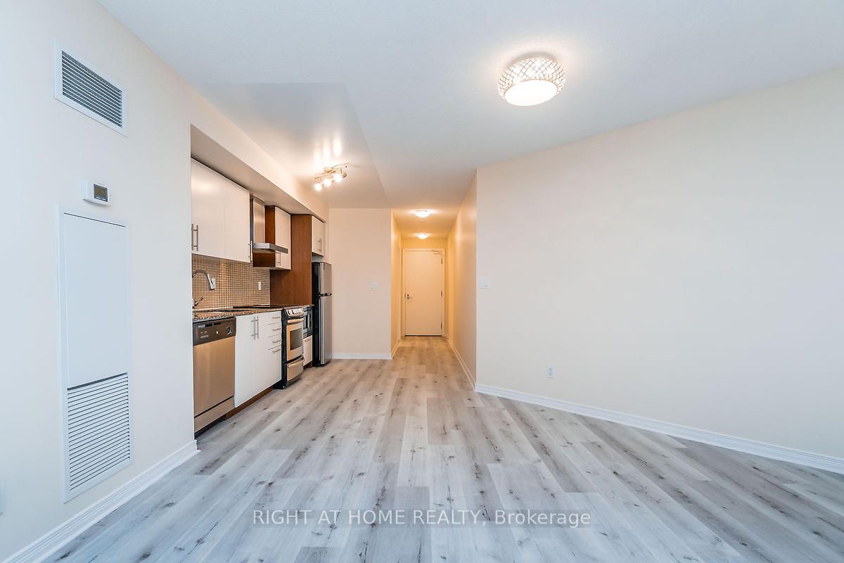352 W Front St 512