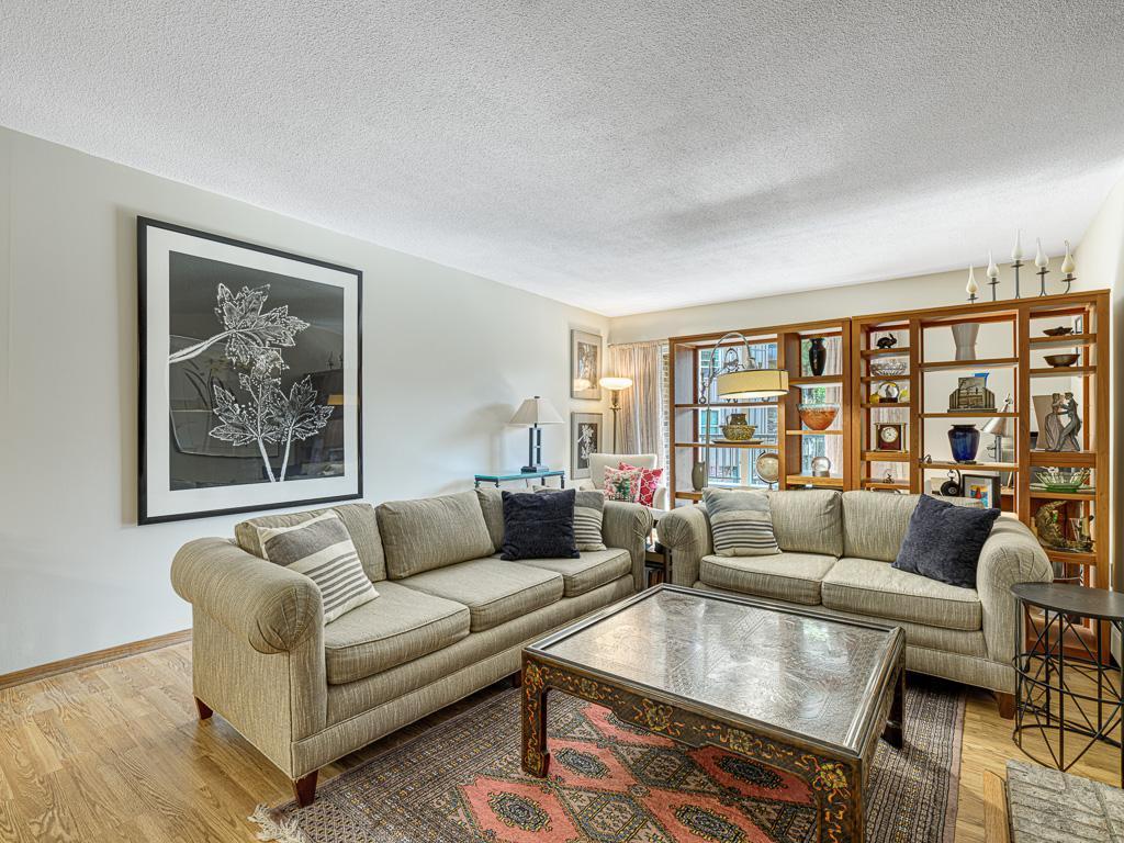 2220 Midland Grove Road 202