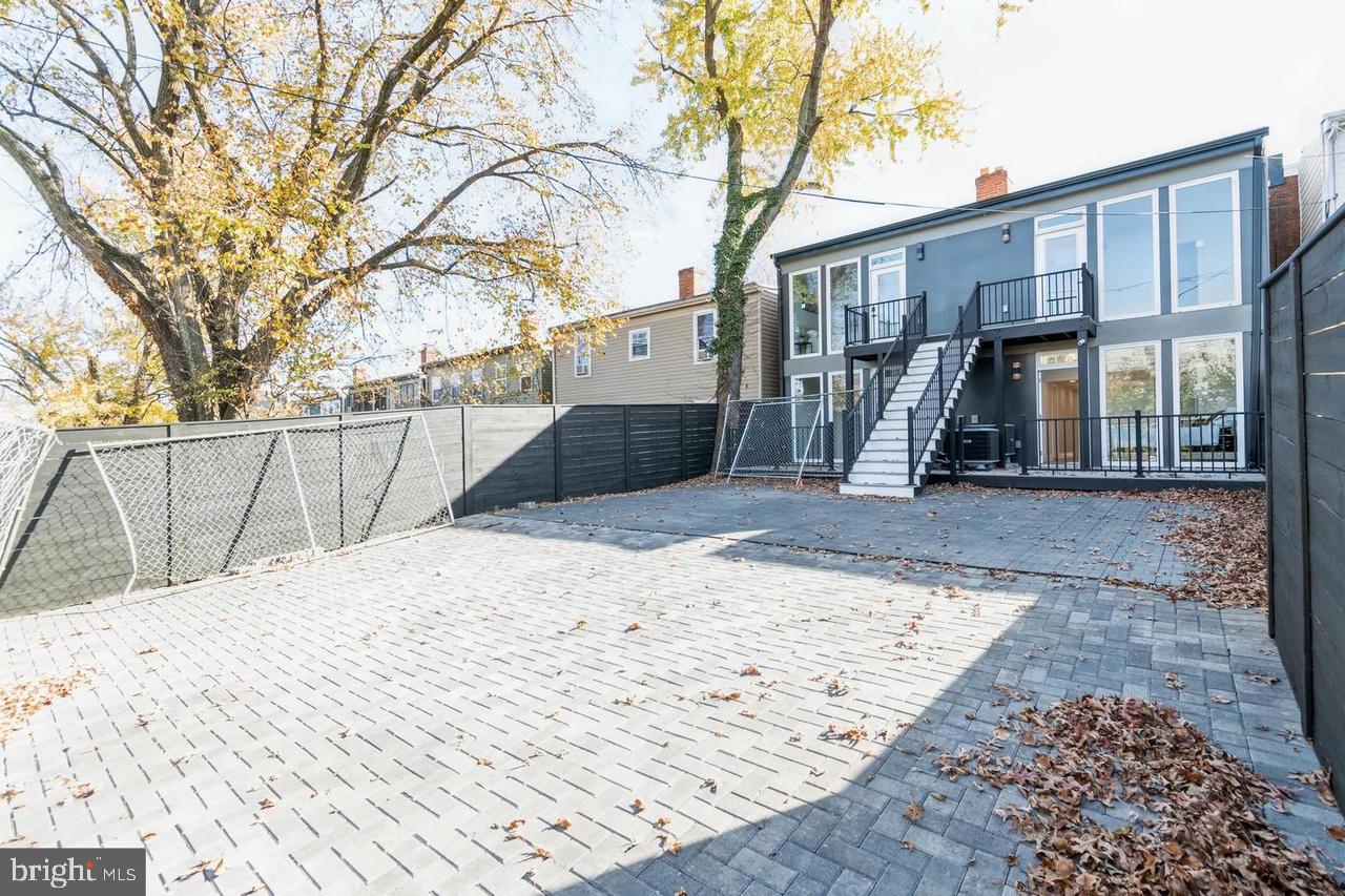 1352 Bryant Street NE P-1