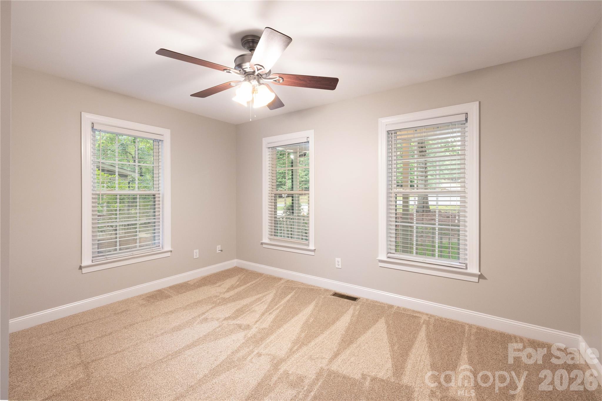 302 Skyland Court