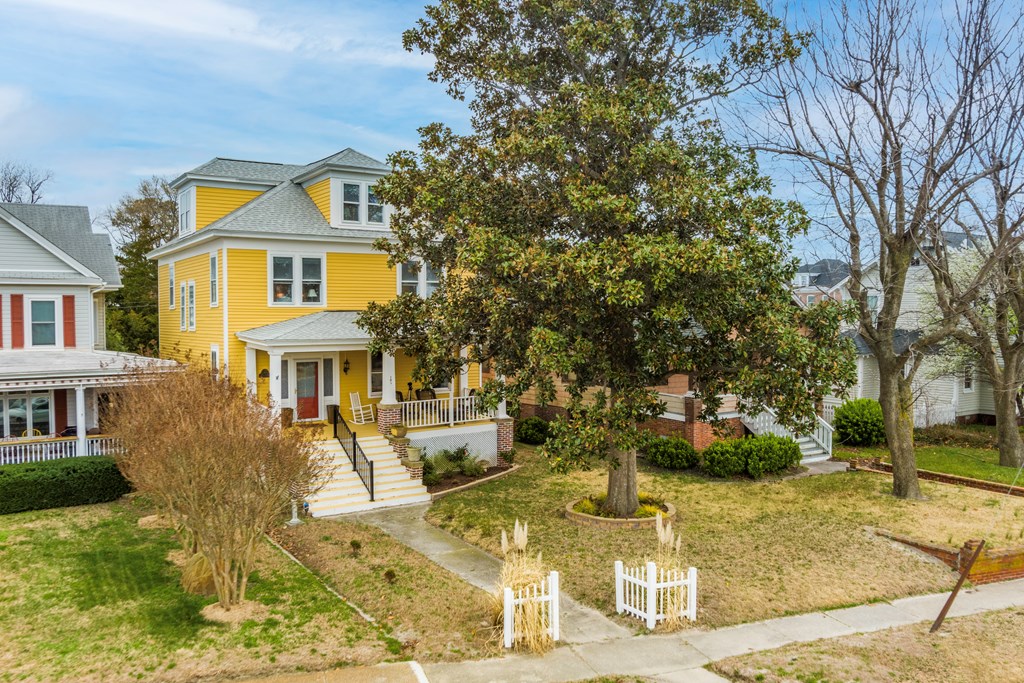 106 Bay Ave 15