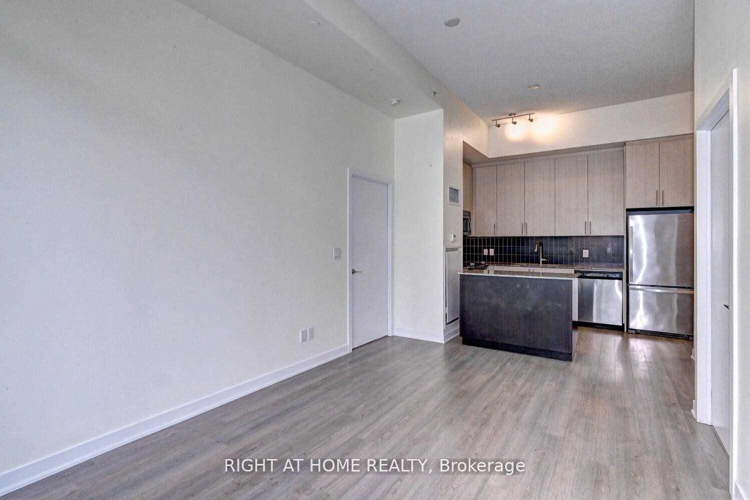 85 W Duke St 105