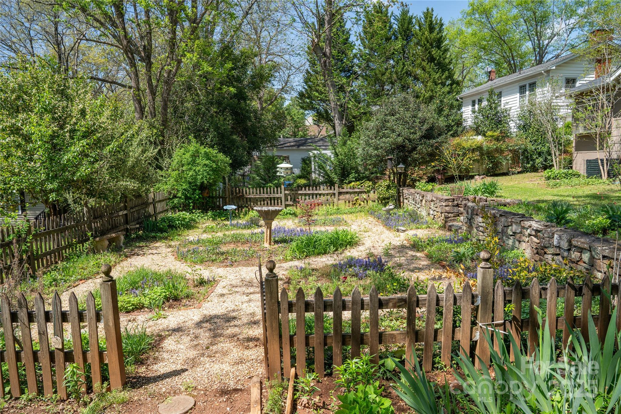 447 & 459 N Washington Street