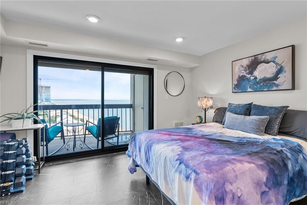 2830 Shore Drive 1103