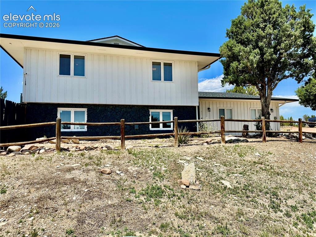 439 S Arriba Drive