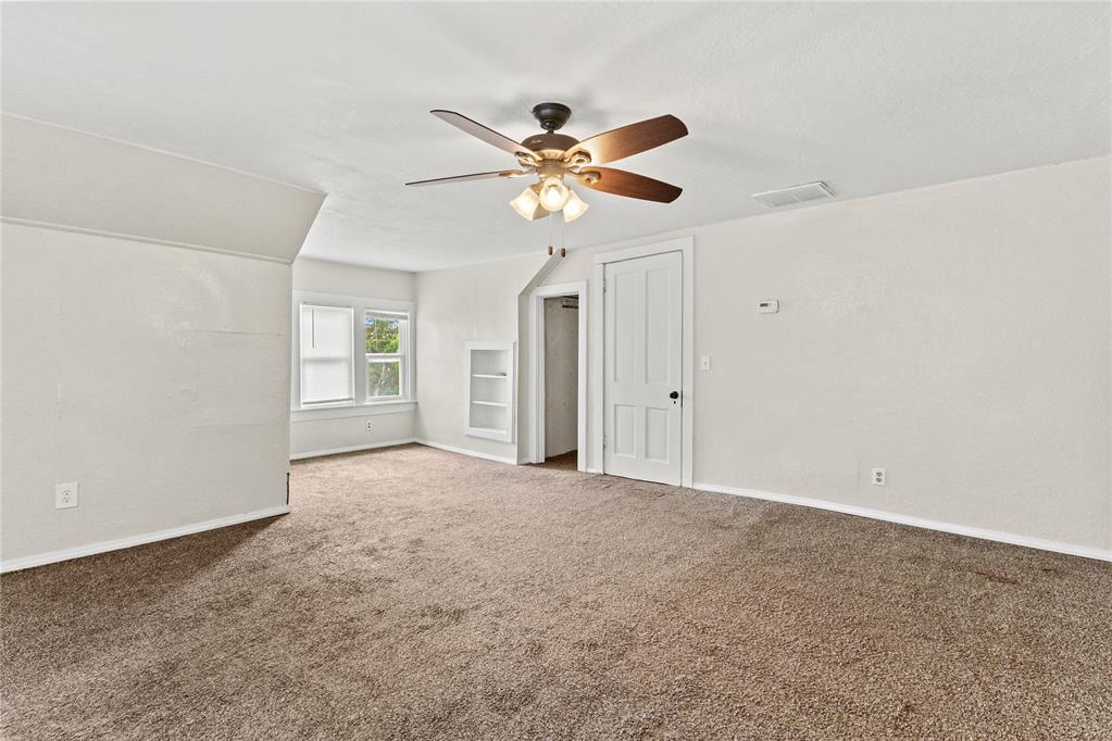 108 W Tom Stafford Street