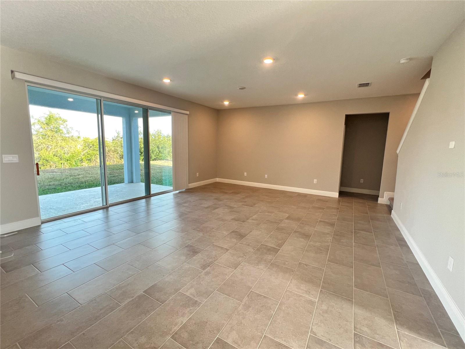2315 Warren Acres Boulevard