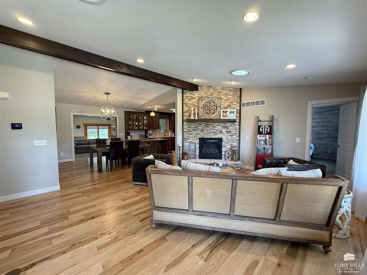 11710 Diamond Circle