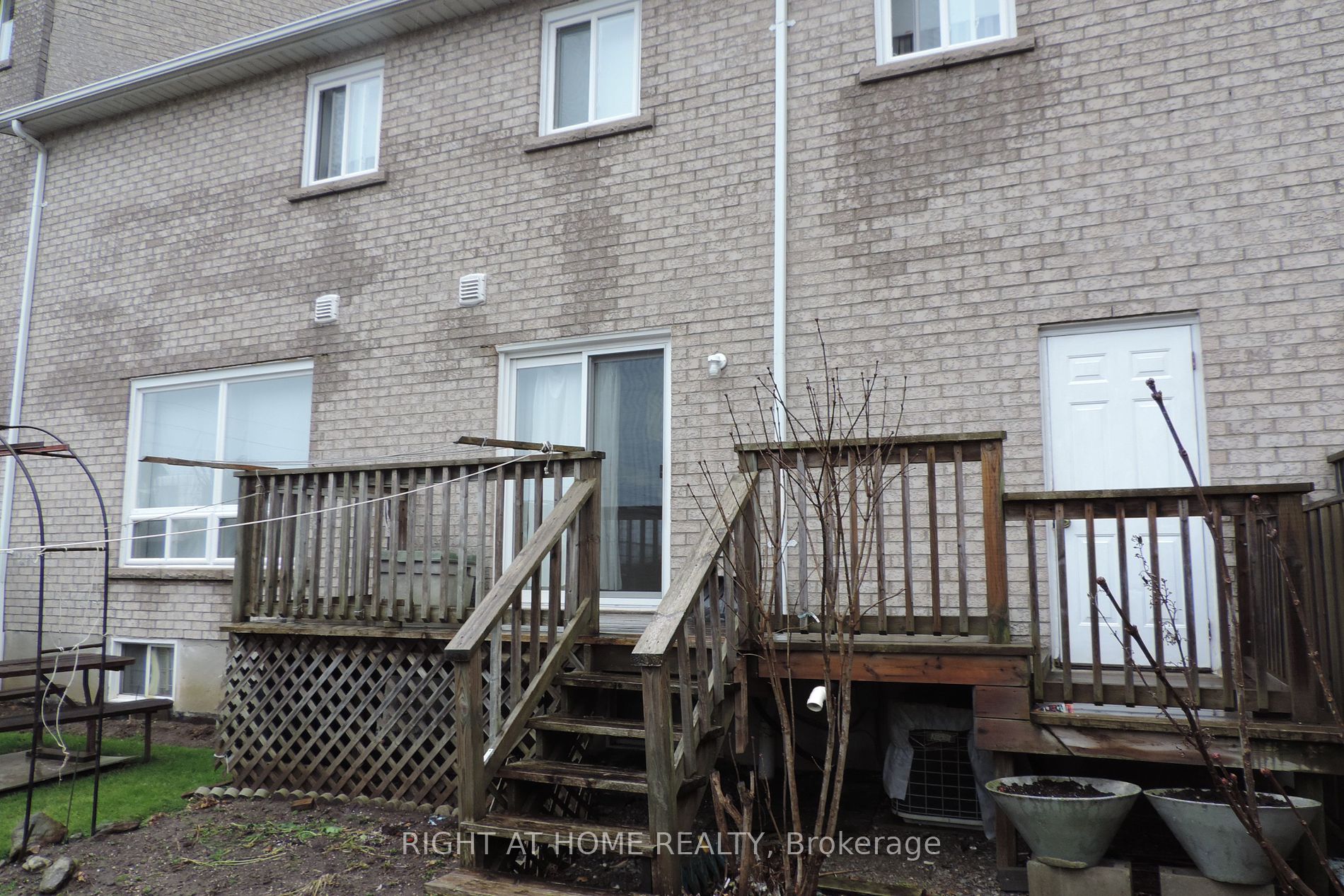 1345 Altona Rd 19