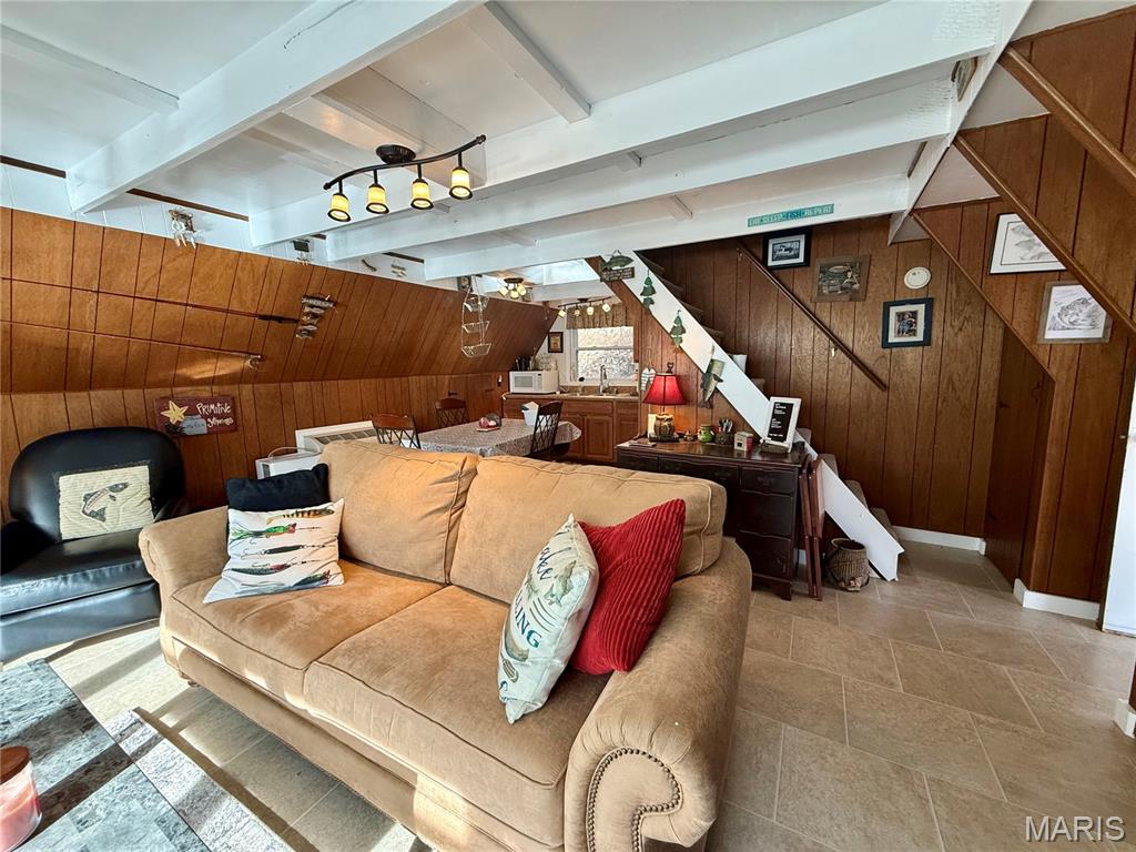 6758 Northshore Drive
