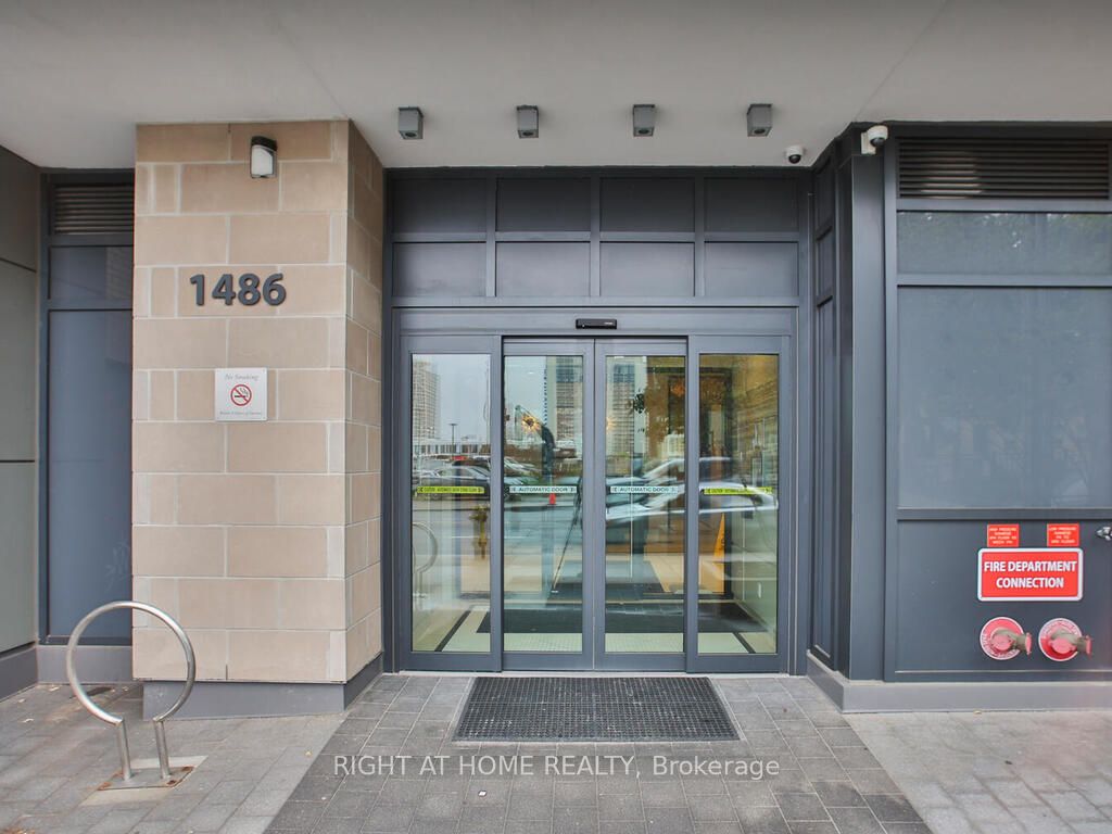1486 Bathurst St 705