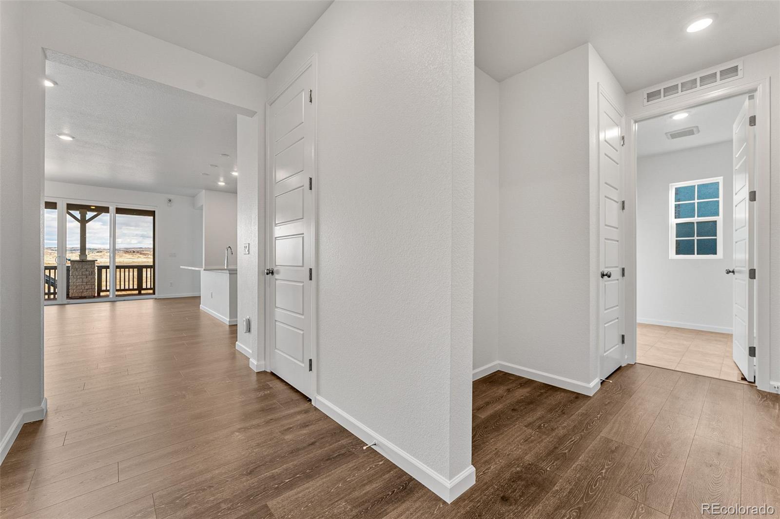 8844 Whiteclover Street