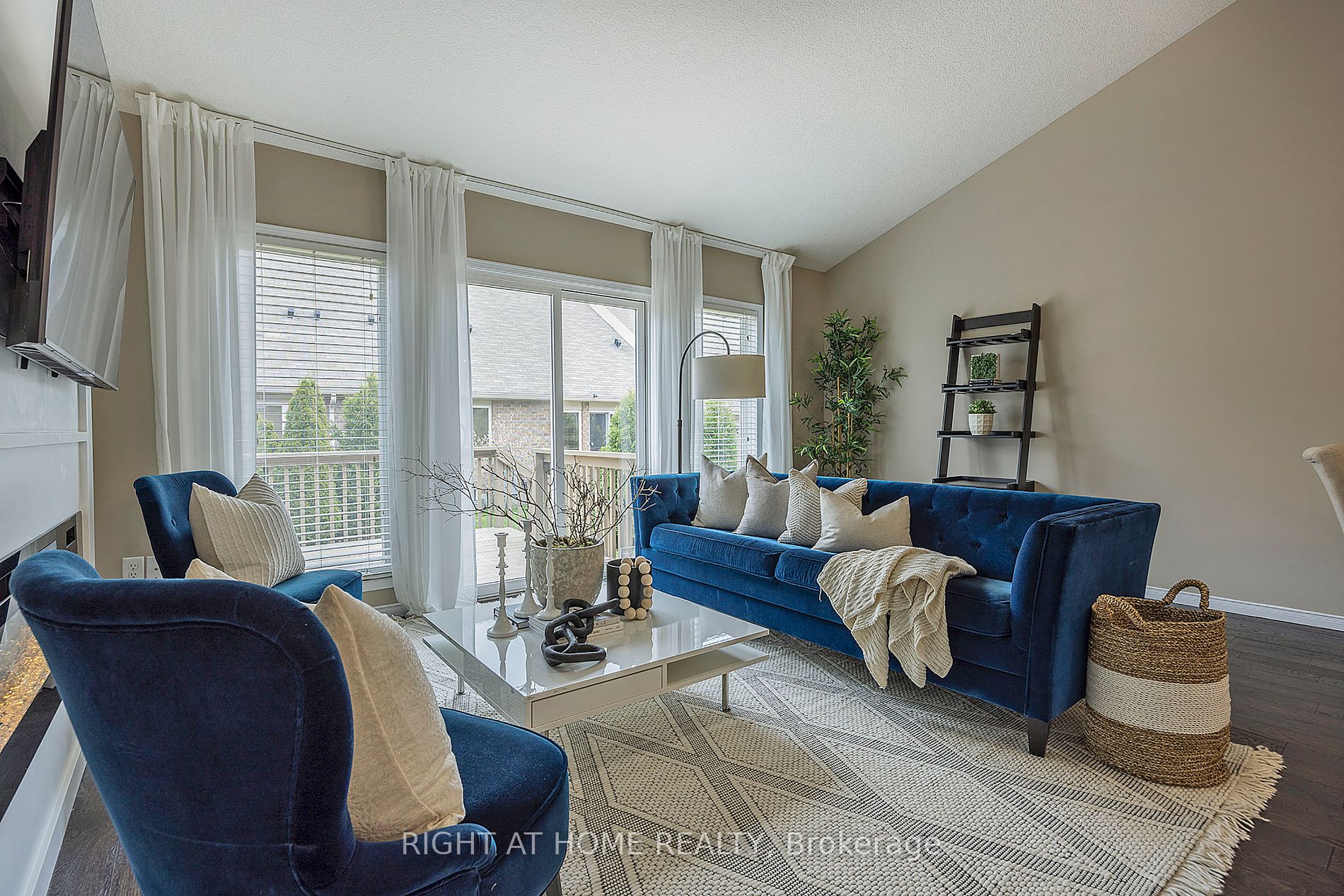 1853 Blackwater Rd 45