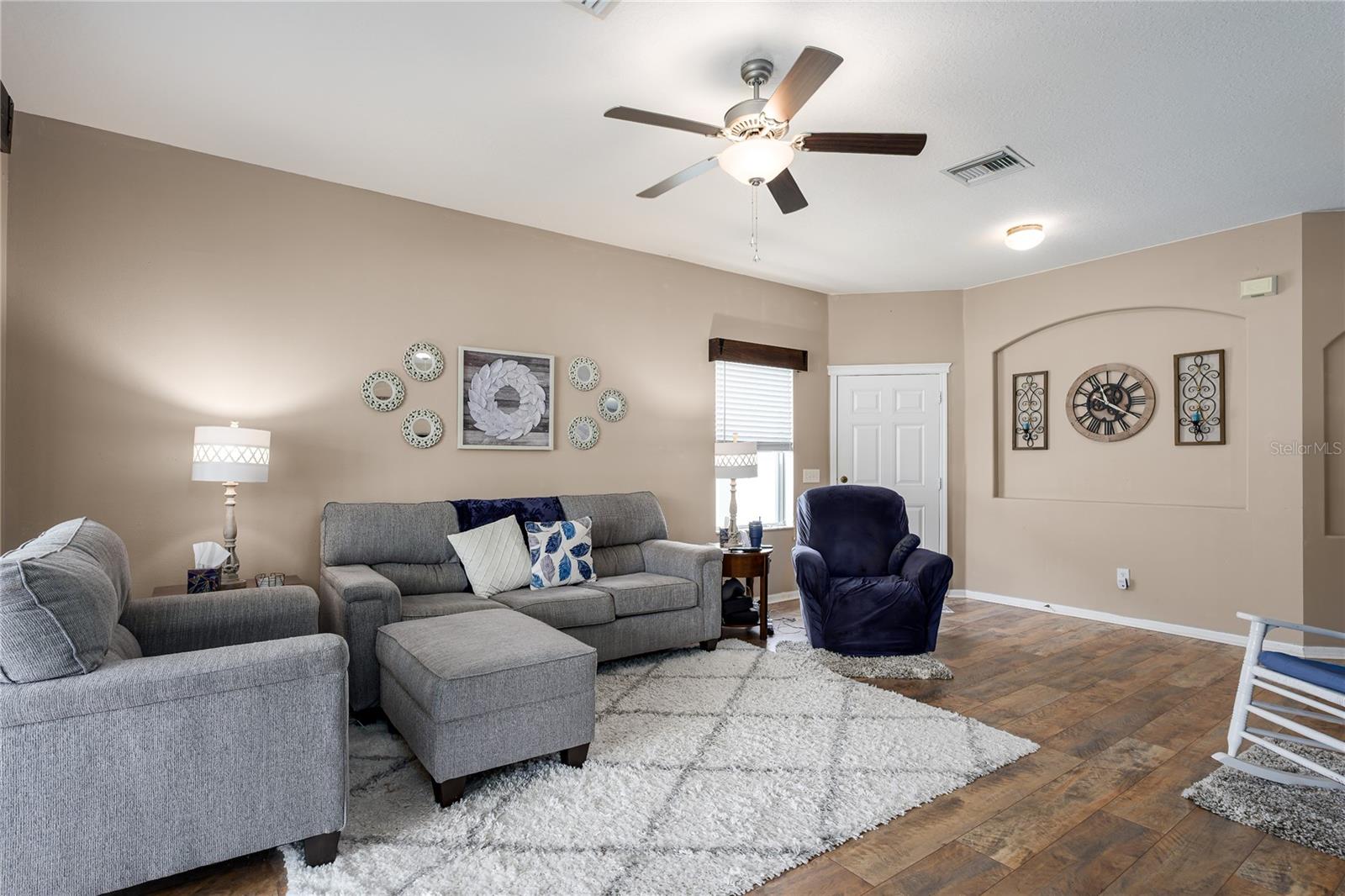 6936 Surrey Oak Drive