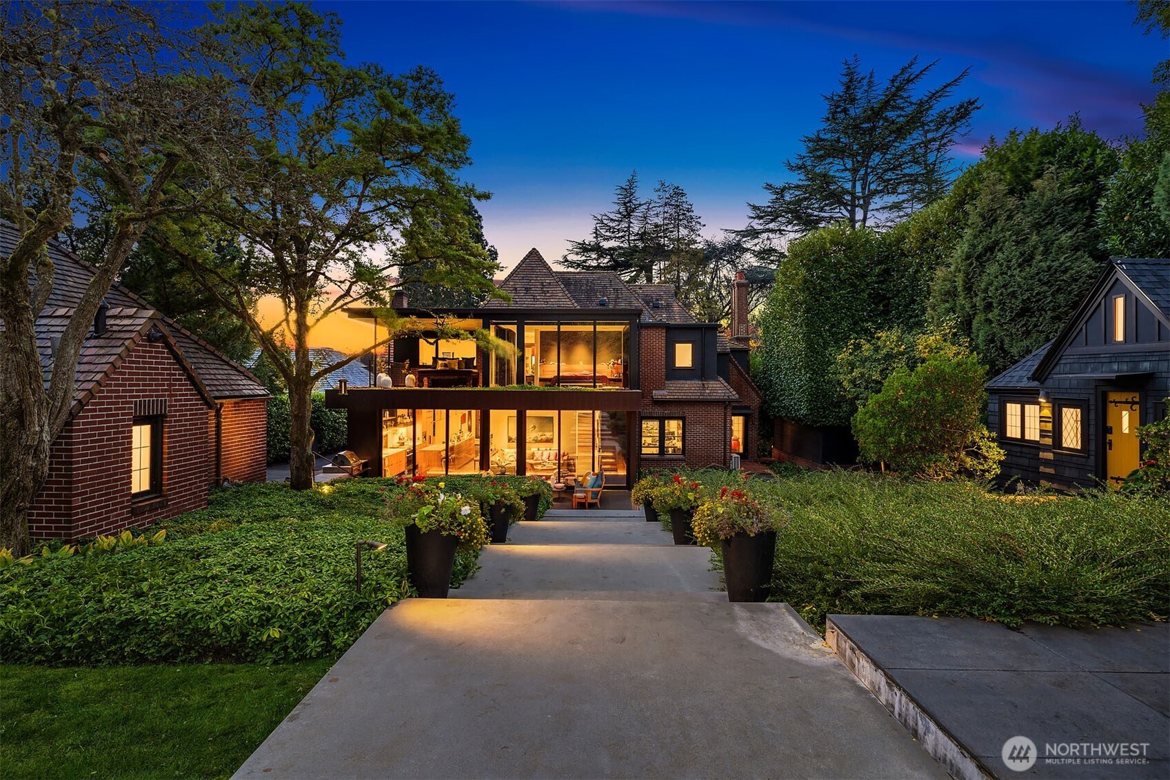 1626 Federal Avenue E