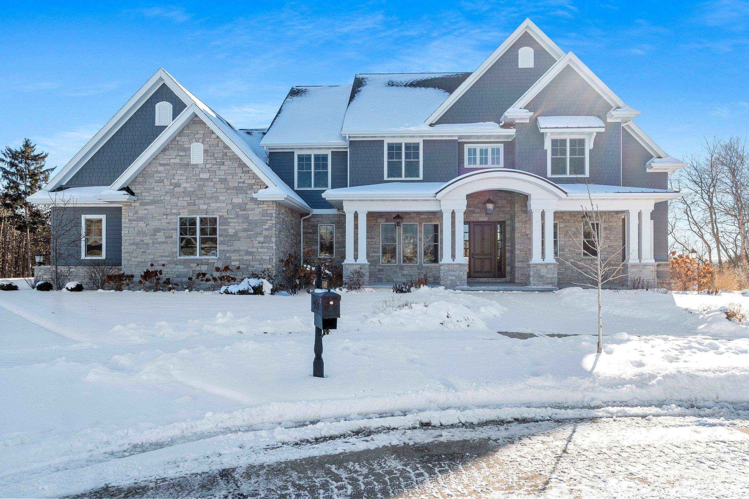 6916 N Palladium Court