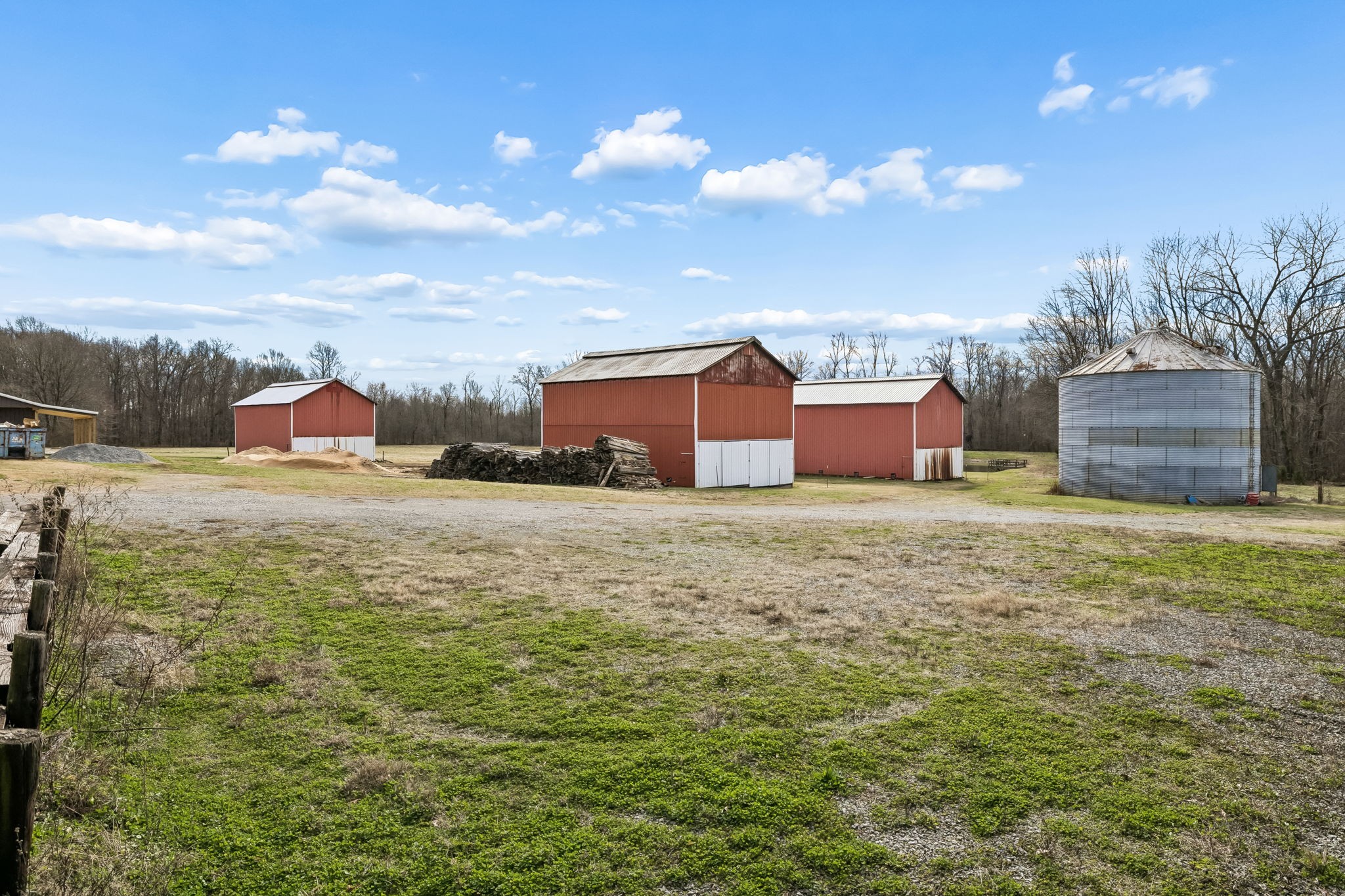 7307 Dunn Rd