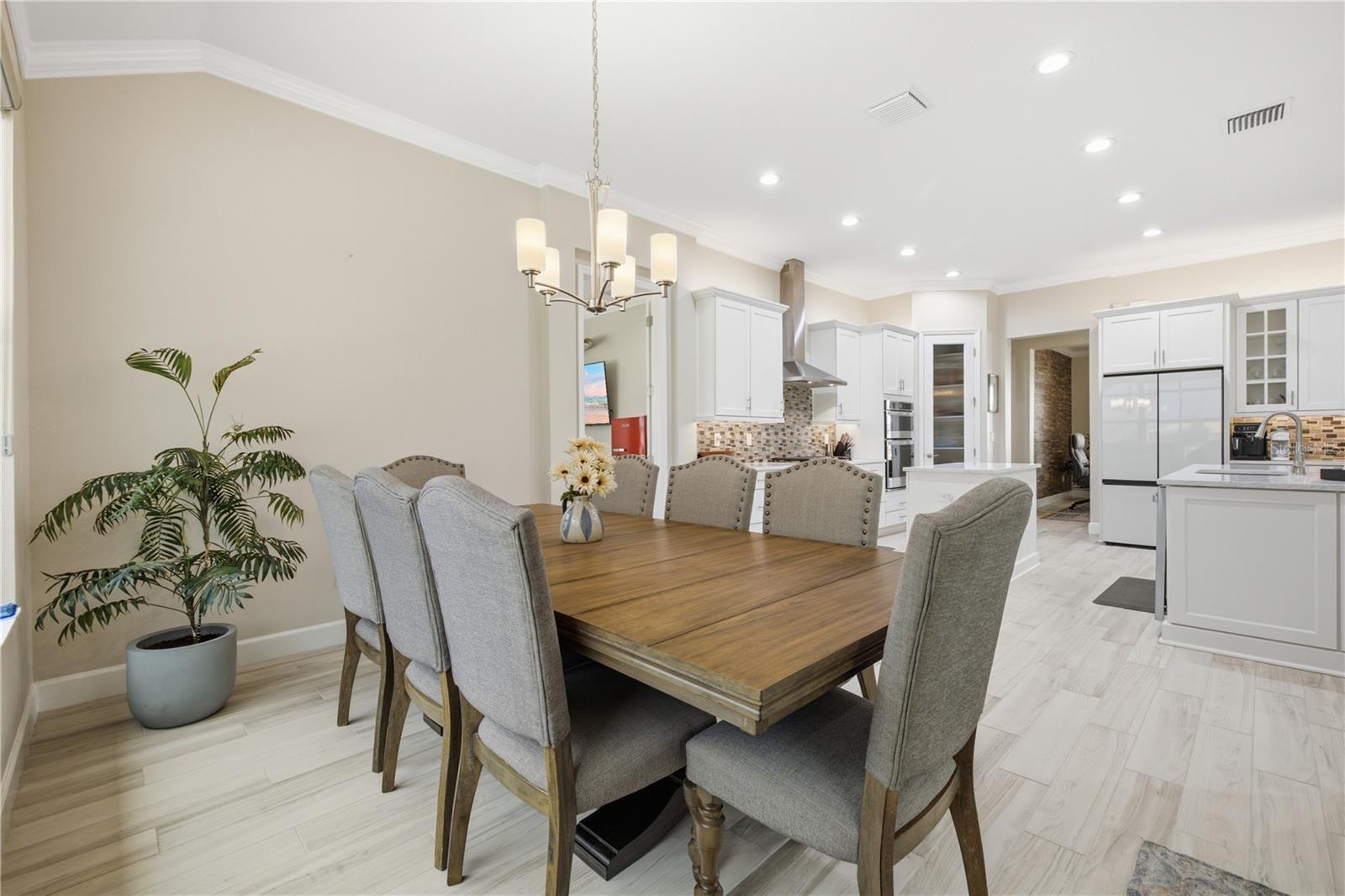 5315 San Remo Circle