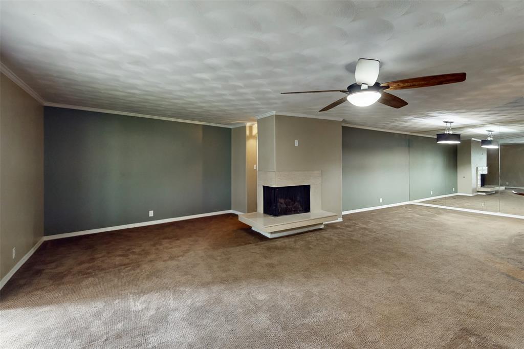 2301 Ridgmar Plaza 8