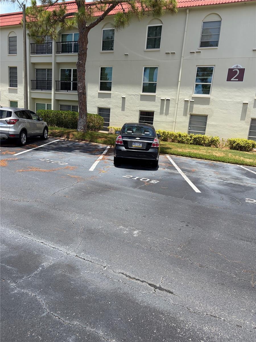 2700 Bayshore Boulevard 2108
