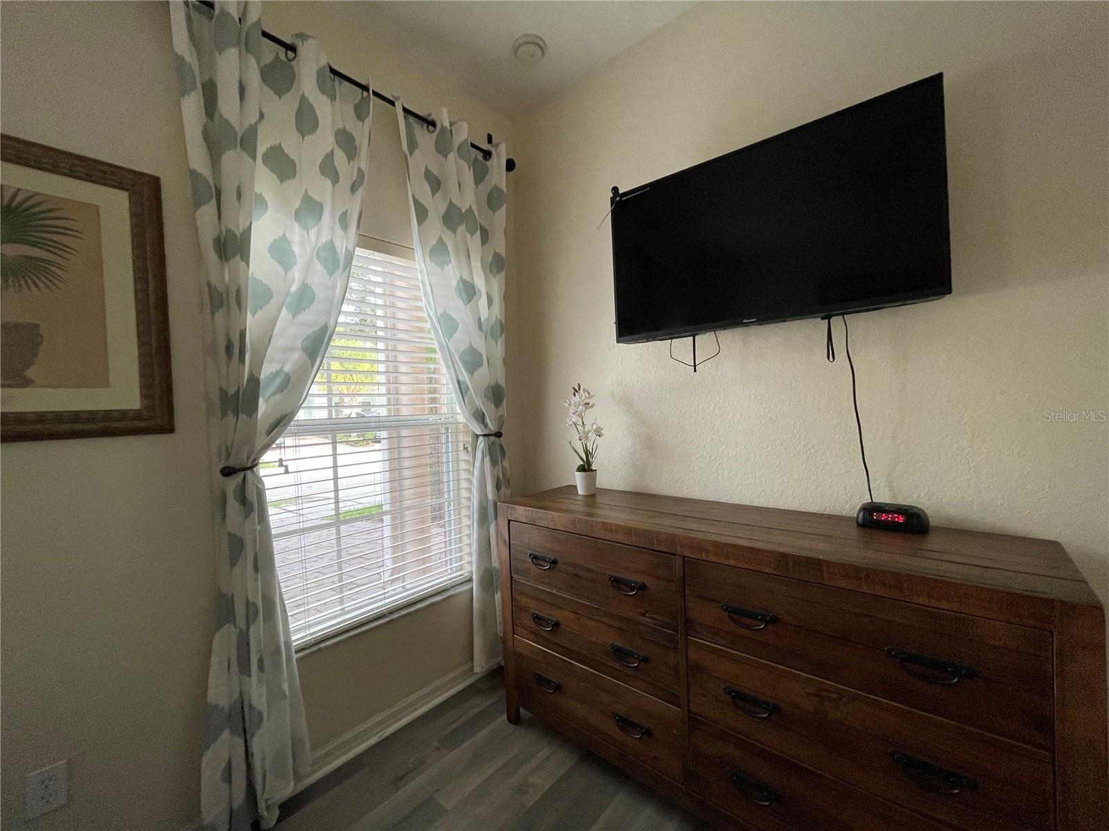 2432 Caravelle Circle