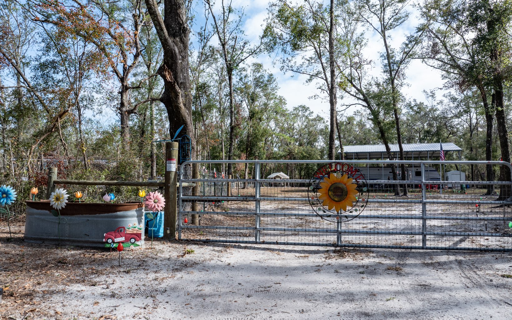 368 NE Beverly Hills Rd