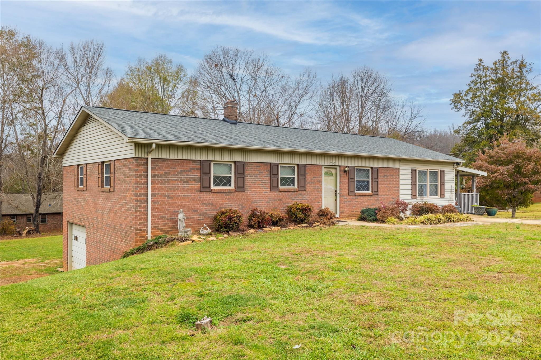 2559 Sweetbriar Circle