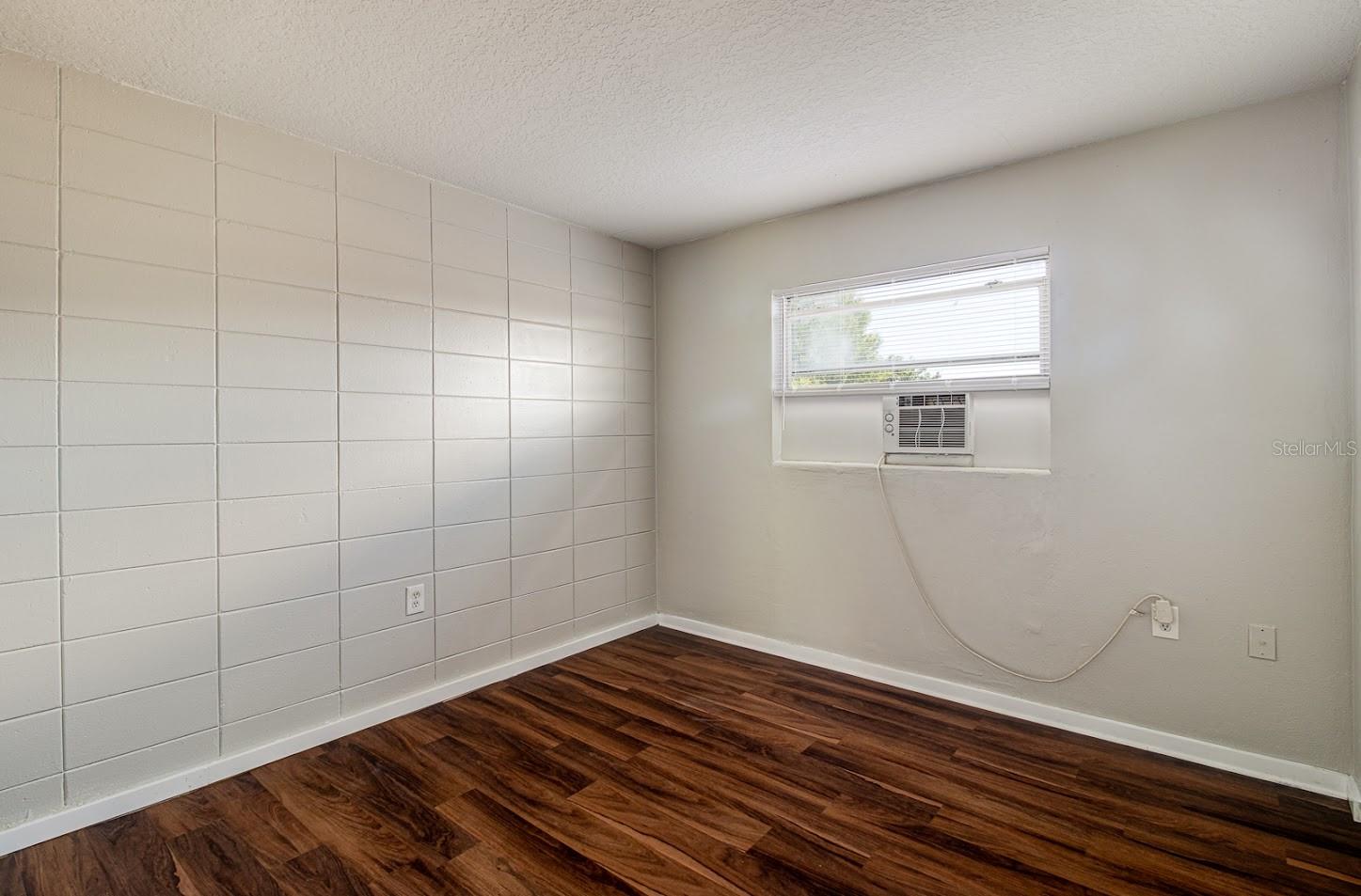1341 W Point Drive 1