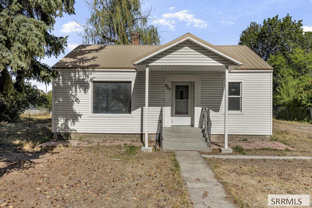 957 S Shilling Avenue