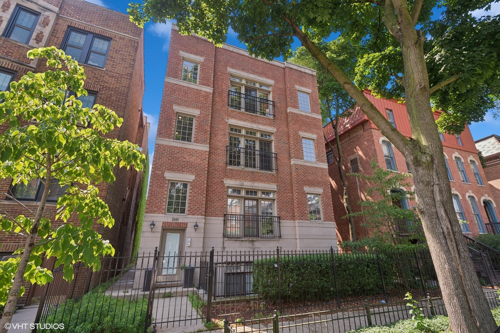 Rarely available 3 bedroom, 1900 SF penthouse on one floor on a 40 ft wide lot in an all brick building in the heart of Lincoln Park. This unit features 3 private outdoor spaces including a 43' x 30' roof deck that you can build out with private access from an in-unit staircase! Features of this sunny unit include a living room and dining area that span the entire front of the building. The living room has a woodburning fireplace with a gas starter and built-in bookcases that flows into the dining room with a wet bar and wine refrigerator. There is a chef's kitchen with 42" cabinets and newer stainless steel appliances including a Sub-Zero refrigerator and Thermador stove & dishwasher. The kitchen area has a breakfast room (which can also be used as a family room) and opens to large deck that is ideal for grilling -- perfect for entertaining. The spacious primary suite has a walk-in closet, private side balcony, and stone bathroom with double sinks, whirlpool tub and steam shower with body sprays and rain shower head. There are two other bedrooms and a full bath as well. Other features include hardwood floors throughout, in-unit laundry, and one garage parking space. Incredible Lincoln Park location within the Oscar Mayer School district and close to Jonquil Park, CTA Brown/Red/Purple lines, restaurants, and coffee shops. *Note that the first floor of this building is a garden unit, so this unit feels like a 3rd floor walk-up.