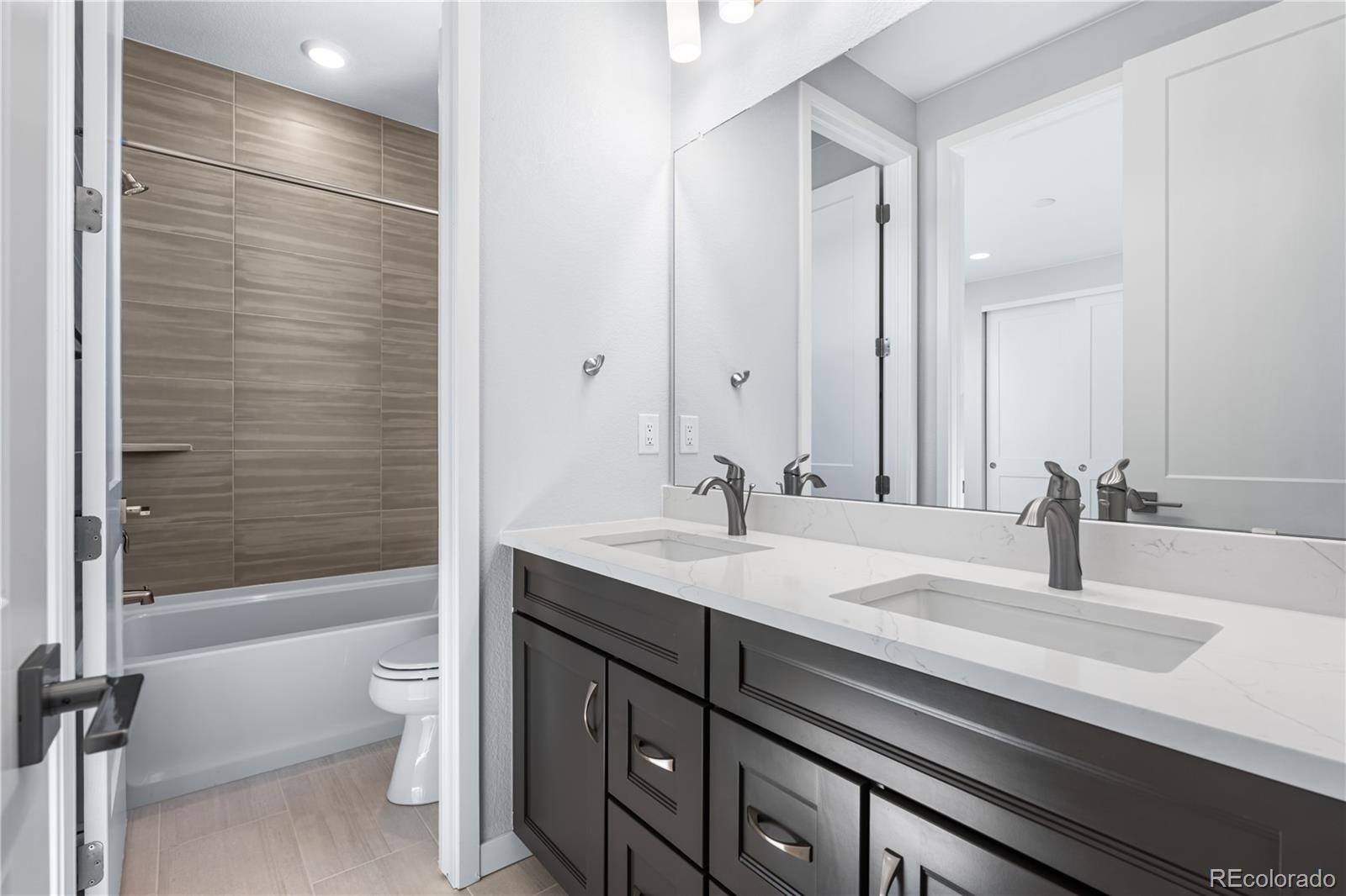 8858 Moonshimmer Trail