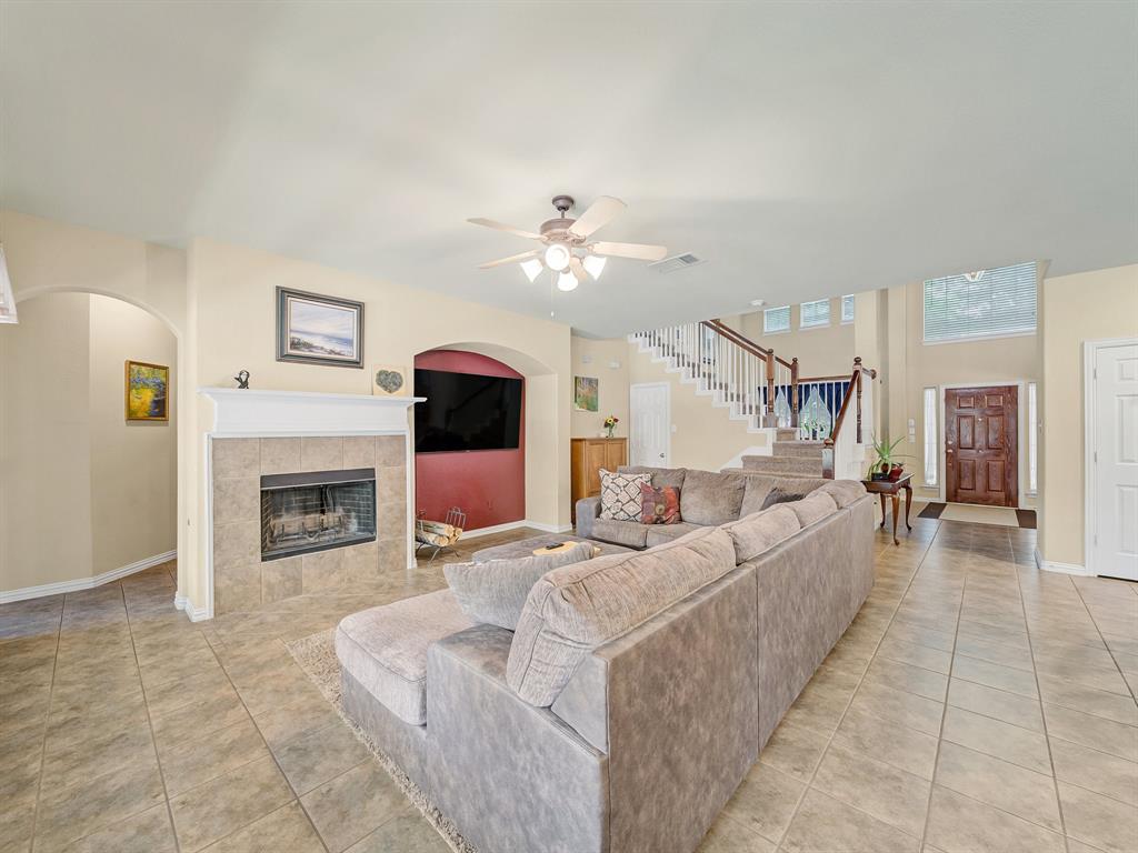 1930 Santa Anna Drive