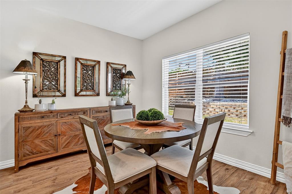 38 Lone Oak Boulevard