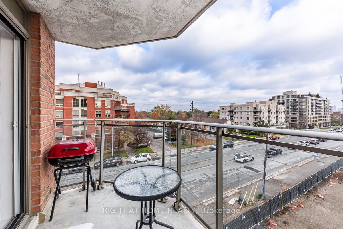 801 W Sheppard Ave 502