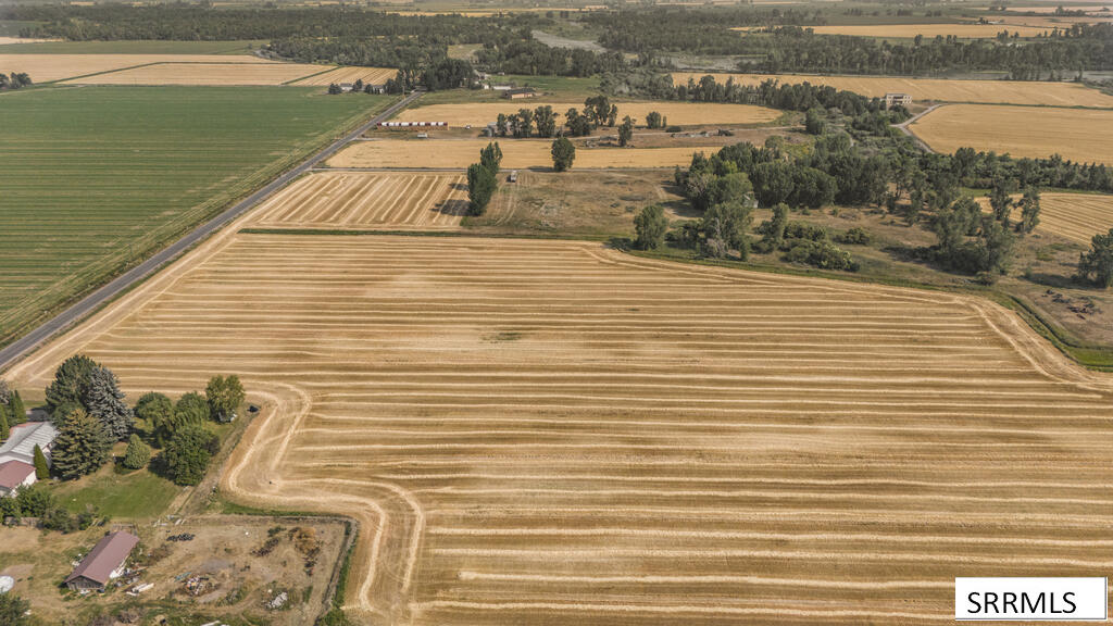 Tract 9 4000 E
