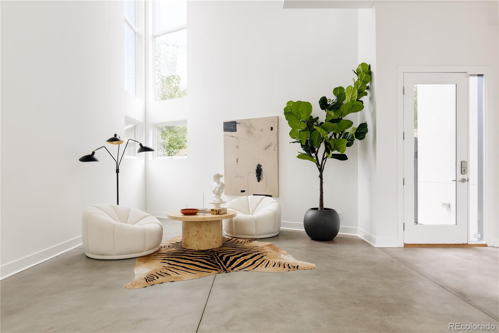 5916 S Sycamore Street