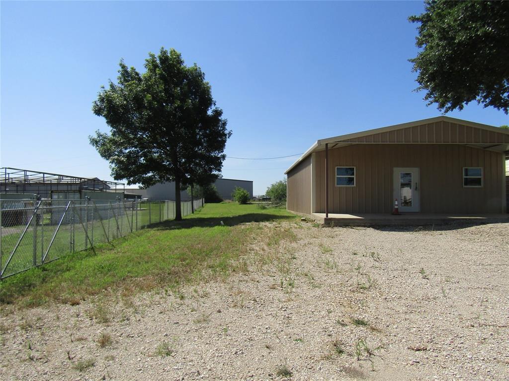 11728 E Fm 917